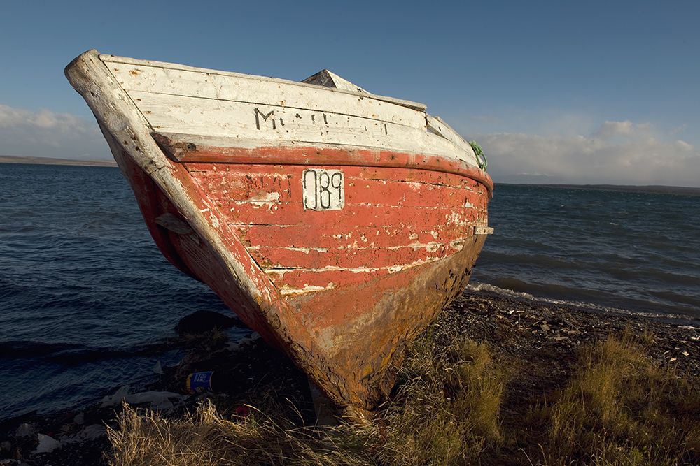 Barco em Puerto Natales, Chile 2 — Gordon, Ross