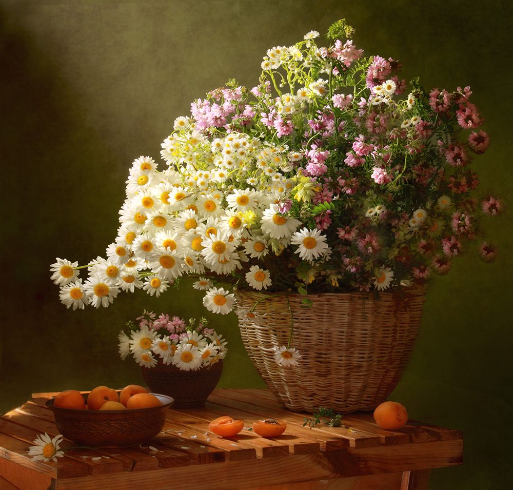 Natureza Morta com Cesto de Flores Silvestres — Skorokhod, Tatyana